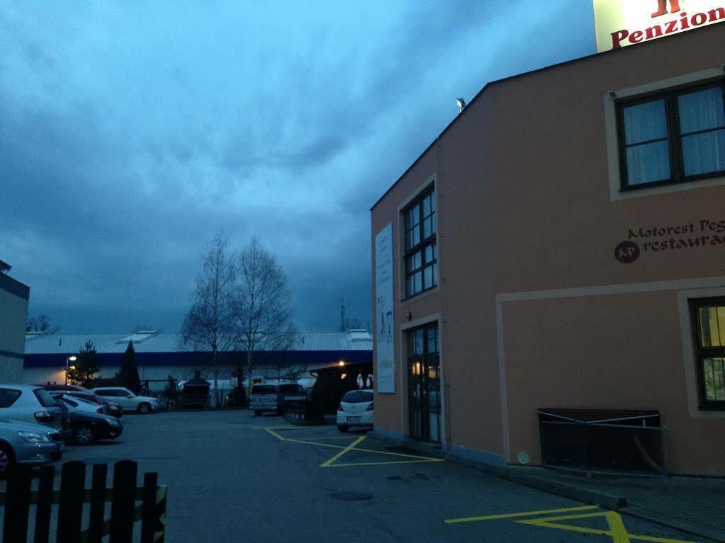 Pension Pegast Ceske Budejovice Exterior photo